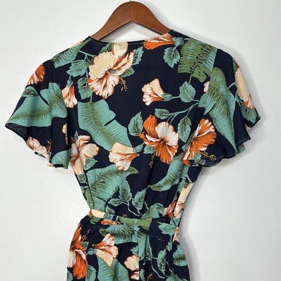 SHEIN Palm Leaf Print Surplice Romper Size Small - Picture 9 of 10